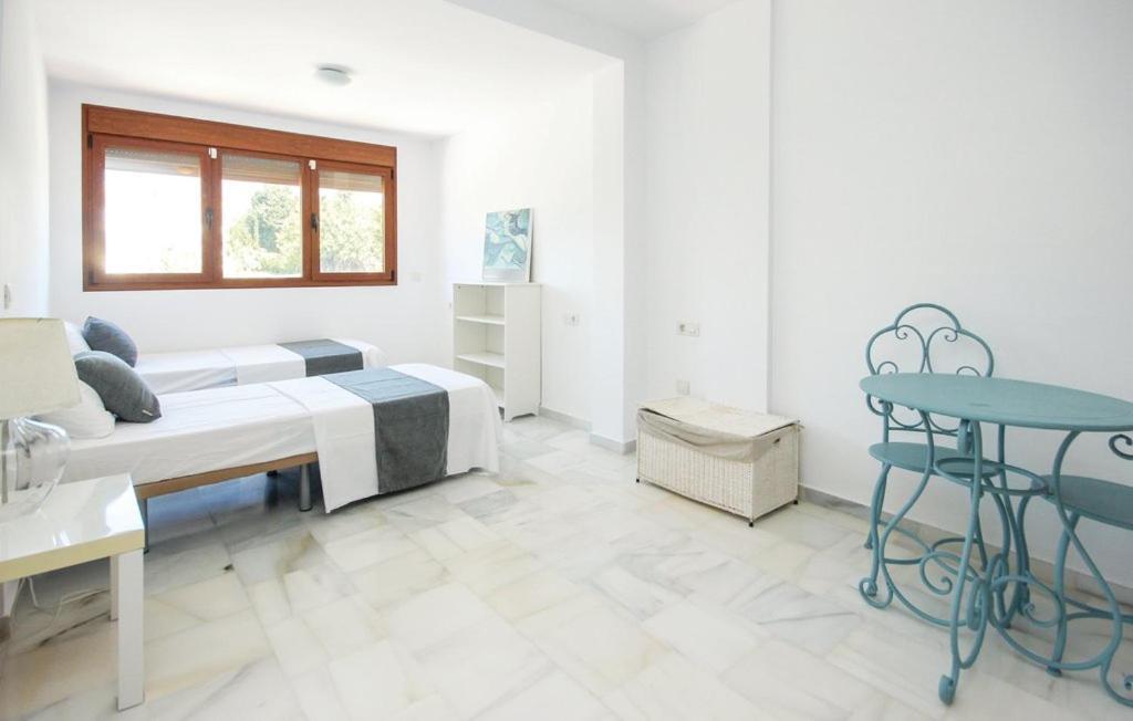 Penthouse On The Beachfront Estepona Bagian luar foto